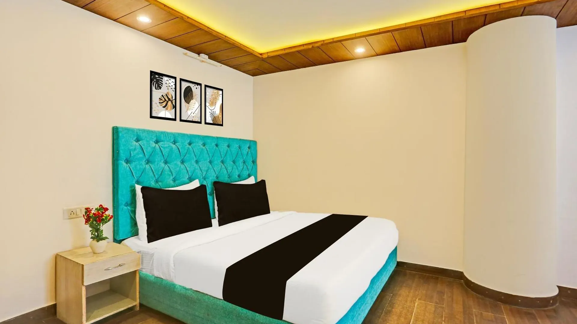 Townhouse Oak Isbt Formerly The Hotel Horizon Shimla
