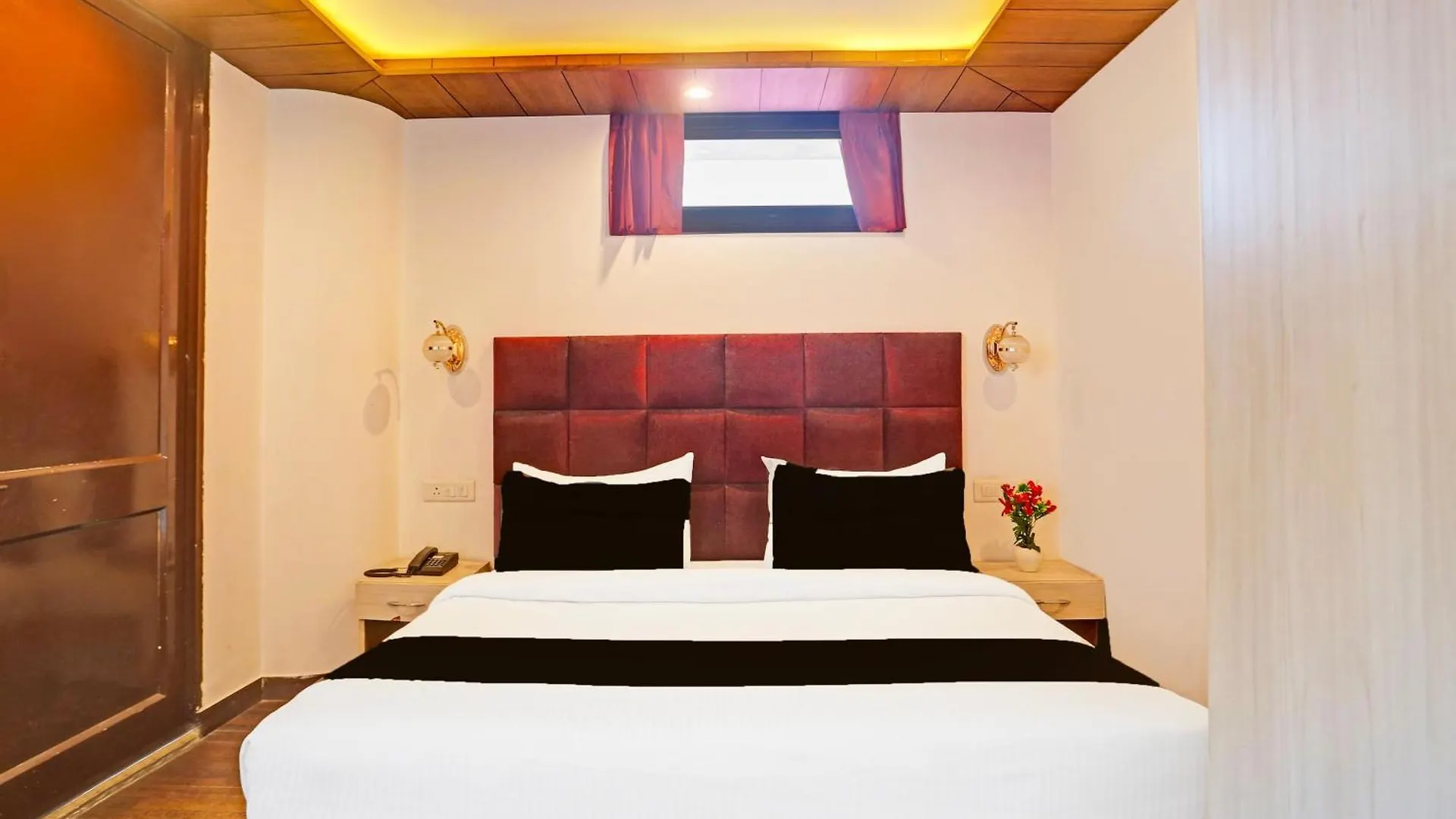 Townhouse Oak Isbt Formerly The Hotel Horizon Shimla
