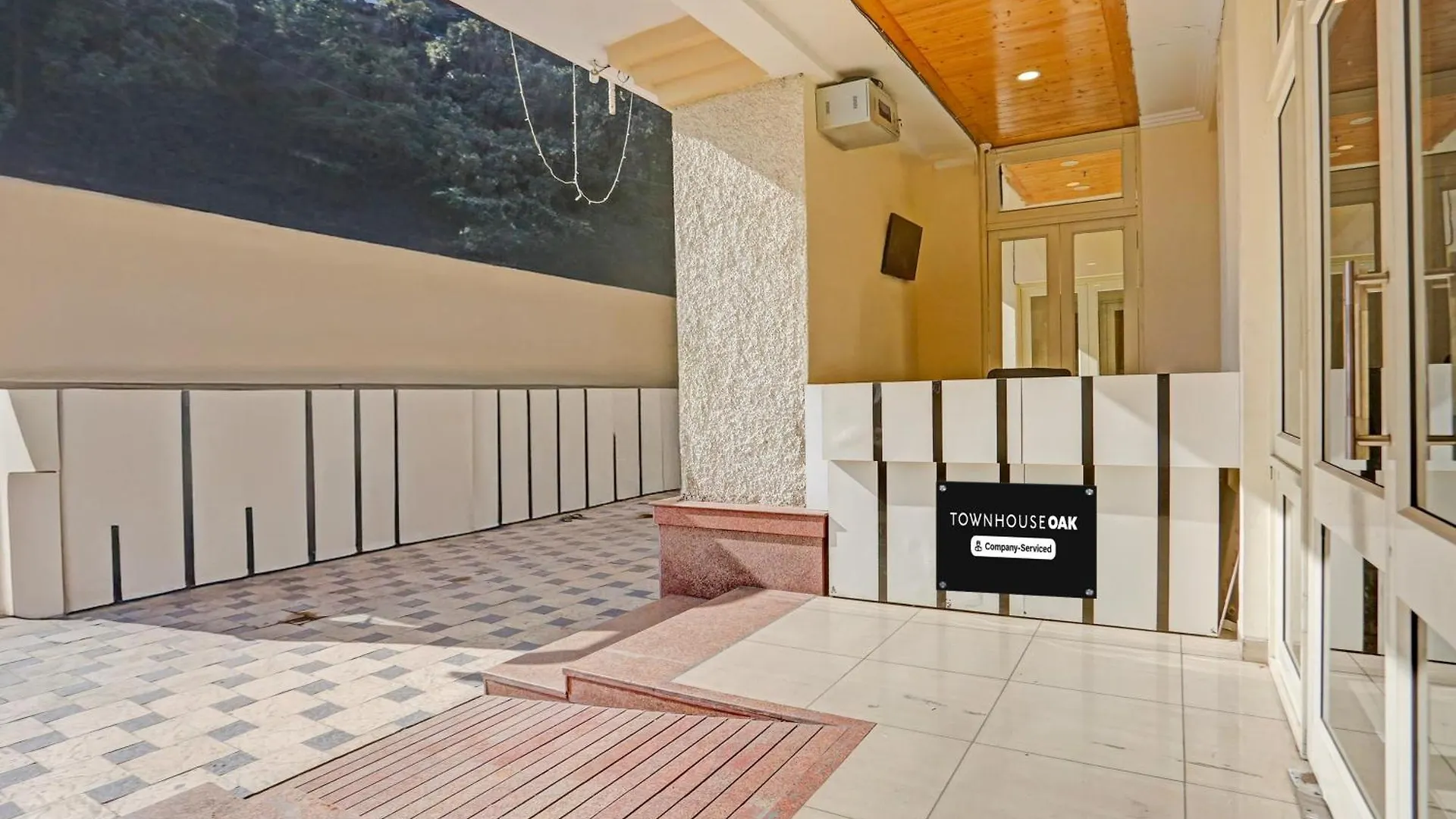 Townhouse Oak Isbt Formerly The Hotel Horizon Shimla
